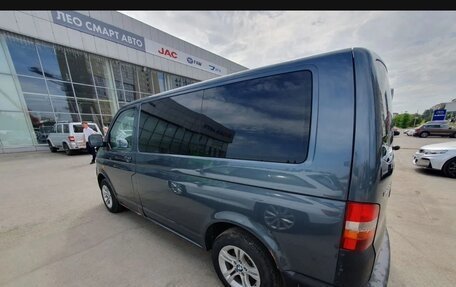 Volkswagen Transporter T5 рестайлинг, 2006 год, 1 080 000 рублей, 13 фотография