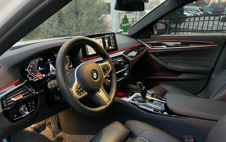 BMW 5 серия, 2022 год, 4 390 800 рублей, 7 фотография