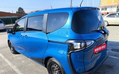 Toyota Sienta II, 2019 год, 1 650 000 рублей, 9 фотография