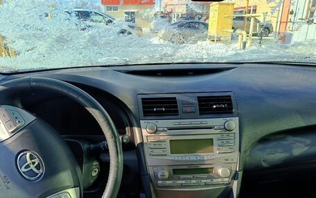 Toyota Camry, 2011 год, 1 390 000 рублей, 2 фотография