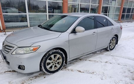 Toyota Camry, 2011 год, 1 390 000 рублей, 5 фотография