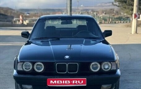 BMW 5 серия, 1989 год, 420 000 рублей, 1 фотография