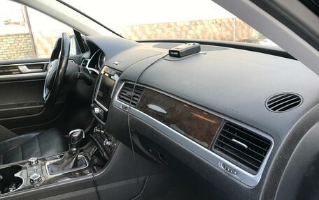 Volkswagen Touareg III, 2013 год, 2 190 000 рублей, 11 фотография