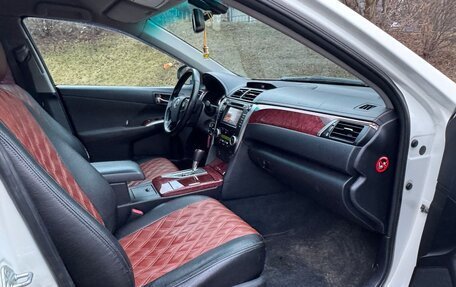 Toyota Camry, 2014 год, 1 399 000 рублей, 10 фотография