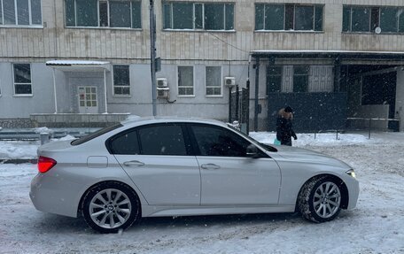 BMW 3 серия, 2017 год, 2 950 000 рублей, 2 фотография