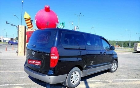 Hyundai H-1 II рестайлинг, 2010 год, 2 050 000 рублей, 6 фотография