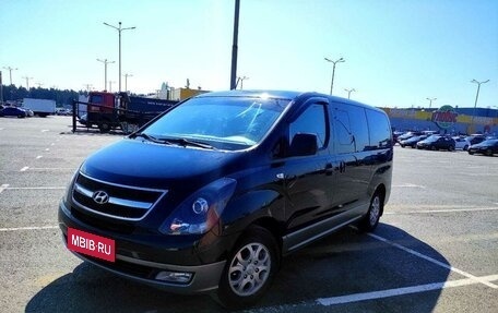 Hyundai H-1 II рестайлинг, 2010 год, 2 050 000 рублей, 5 фотография