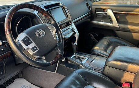 Toyota Land Cruiser 200, 2014 год, 4 600 000 рублей, 9 фотография