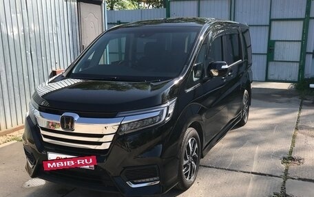 Honda Stepwgn IV, 2017 год, 2 950 000 рублей, 3 фотография