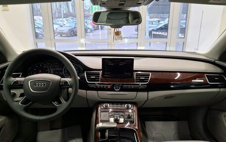 Audi A8, 2012 год, 2 650 000 рублей, 16 фотография