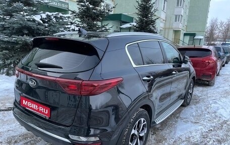 KIA Sportage IV рестайлинг, 2020 год, 2 450 000 рублей, 2 фотография