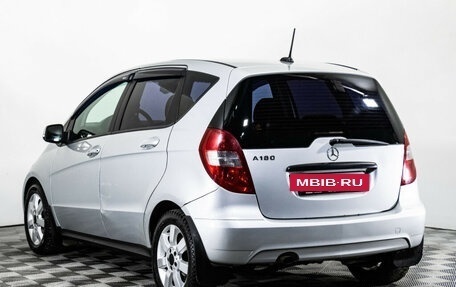 Mercedes-Benz A-Класс, 2011 год, 790 000 рублей, 7 фотография