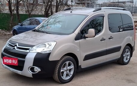 Citroen Berlingo II рестайлинг, 2012 год, 800 000 рублей, 3 фотография