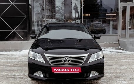 Toyota Camry, 2012 год, 1 950 000 рублей, 2 фотография