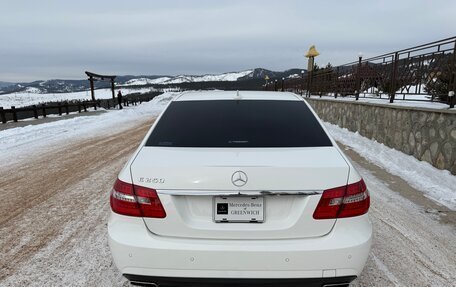 Mercedes-Benz E-Класс, 2012 год, 1 840 000 рублей, 4 фотография