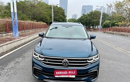 Volkswagen Tiguan II, 2022 год, 2 750 000 рублей, 12 фотография