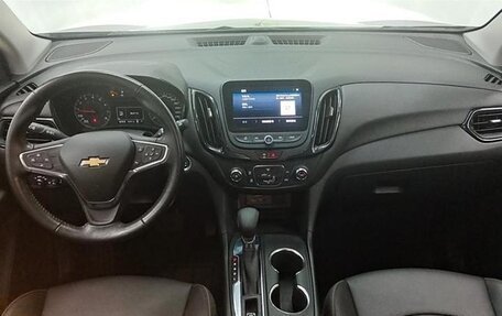 Chevrolet Equinox III, 2022 год, 1 700 000 рублей, 8 фотография