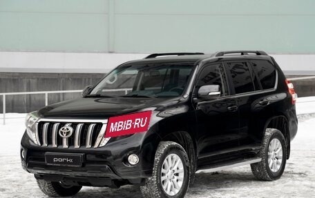 Toyota Land Cruiser Prado 150 рестайлинг 2, 2015 год, 3 850 000 рублей, 1 фотография