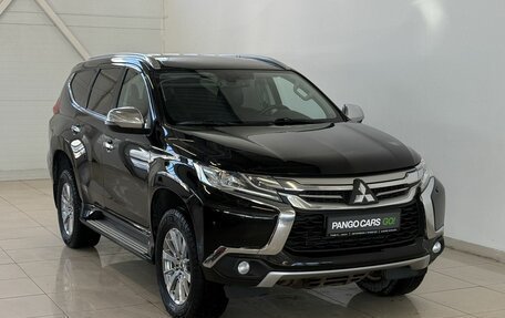 Mitsubishi Pajero Sport III рестайлинг, 2017 год, 2 590 000 рублей, 3 фотография