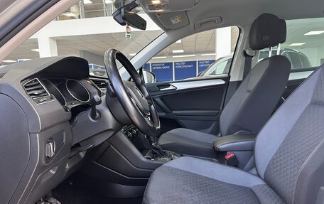 Volkswagen Tiguan II, 2018 год, 2 600 000 рублей, 10 фотография