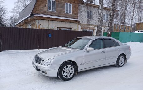 Mercedes-Benz E-Класс, 2004 год, 850 000 рублей, 2 фотография