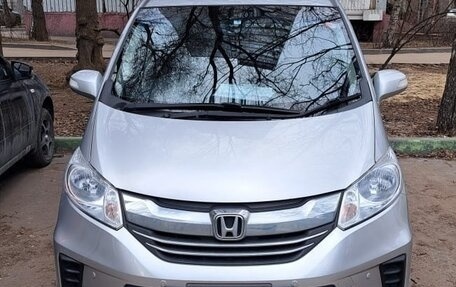 Honda Freed I, 2014 год, 1 598 000 рублей, 1 фотография