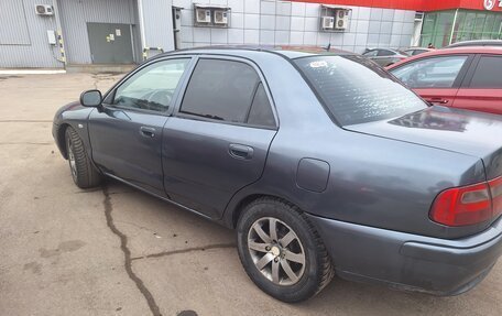 Mitsubishi Carisma I, 2003 год, 350 000 рублей, 4 фотография