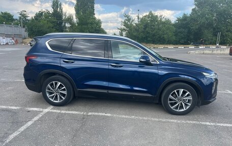 Hyundai Santa Fe IV, 2018 год, 3 050 000 рублей, 2 фотография