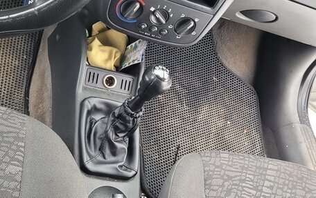 Opel Corsa C рестайлинг, 2001 год, 320 000 рублей, 5 фотография