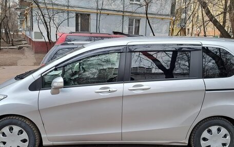 Honda Freed I, 2014 год, 1 598 000 рублей, 6 фотография