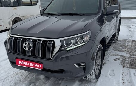 Toyota Land Cruiser Prado 150 рестайлинг 2, 2018 год, 7 500 000 рублей, 8 фотография