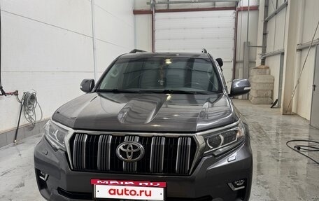 Toyota Land Cruiser Prado 150 рестайлинг 2, 2018 год, 7 500 000 рублей, 26 фотография