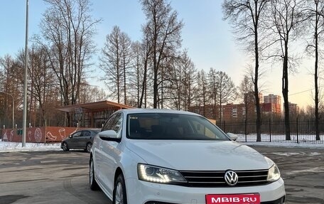 Volkswagen Jetta VI, 2016 год, 1 680 000 рублей, 1 фотография