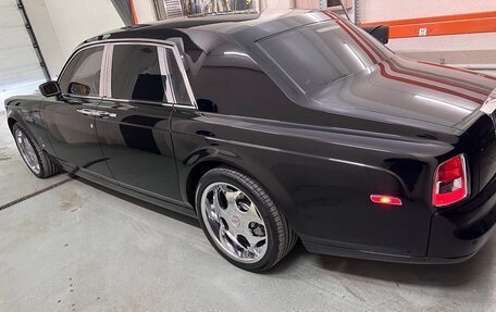 Rolls-Royce Phantom VII рестайлинг, 2004 год, 9 700 000 рублей, 7 фотография