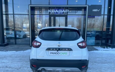 Renault Kaptur I рестайлинг, 2019 год, 1 096 000 рублей, 5 фотография