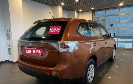 Mitsubishi Outlander III рестайлинг 3, 2012 год, 1 300 000 рублей, 3 фотография