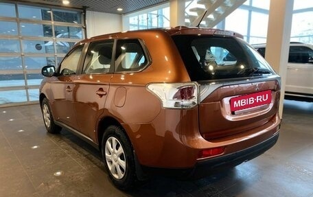 Mitsubishi Outlander III рестайлинг 3, 2012 год, 1 300 000 рублей, 5 фотография