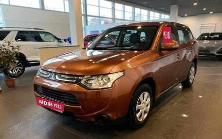 Mitsubishi Outlander III рестайлинг 3, 2012 год, 1 300 000 рублей, 7 фотография