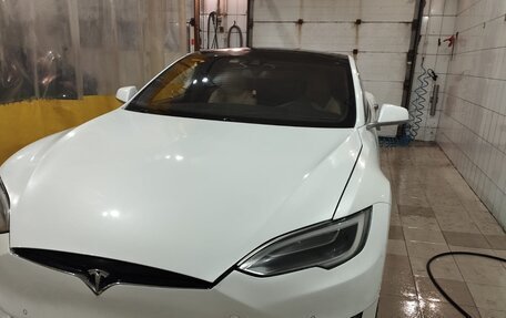 Tesla Model S I, 2015 год, 3 500 000 рублей, 2 фотография