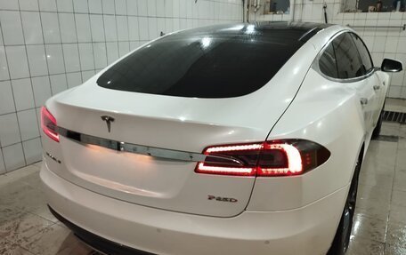 Tesla Model S I, 2015 год, 3 500 000 рублей, 3 фотография