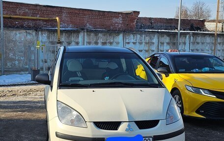 Mitsubishi Colt VI рестайлинг, 2005 год, 450 000 рублей, 1 фотография