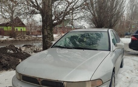 Mitsubishi Galant VIII, 2000 год, 255 000 рублей, 1 фотография
