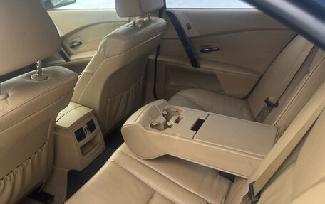 BMW 5 серия, 2004 год, 1 099 000 рублей, 19 фотография