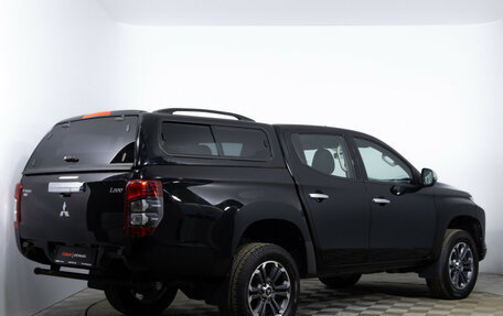 Mitsubishi L200 IV рестайлинг, 2019 год, 2 780 000 рублей, 4 фотография