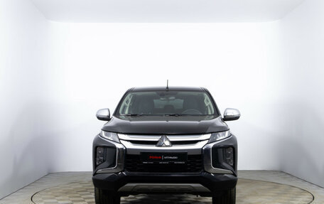 Mitsubishi L200 IV рестайлинг, 2019 год, 2 780 000 рублей, 2 фотография