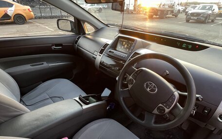 Toyota Prius, 2005 год, 725 000 рублей, 9 фотография
