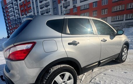 Nissan Qashqai, 2010 год, 860 000 рублей, 2 фотография