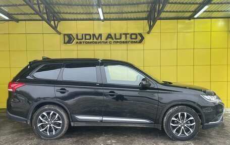 Mitsubishi Outlander III рестайлинг 3, 2019 год, 2 249 000 рублей, 4 фотография