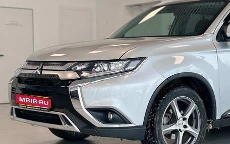 Mitsubishi Outlander III рестайлинг 3, 2019 год, 2 280 000 рублей, 4 фотография