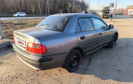 Mitsubishi Carisma I, 2003 год, 320 000 рублей, 2 фотография